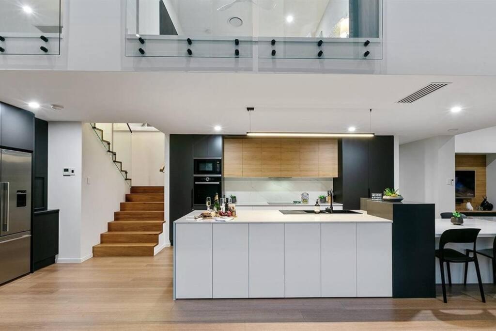 Beachside Buddina Luxury Family House 5 Bedrooms Экстерьер фото
