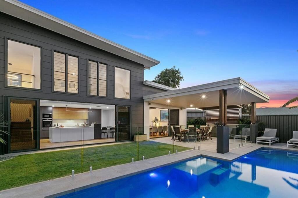 Beachside Buddina Luxury Family House 5 Bedrooms Экстерьер фото