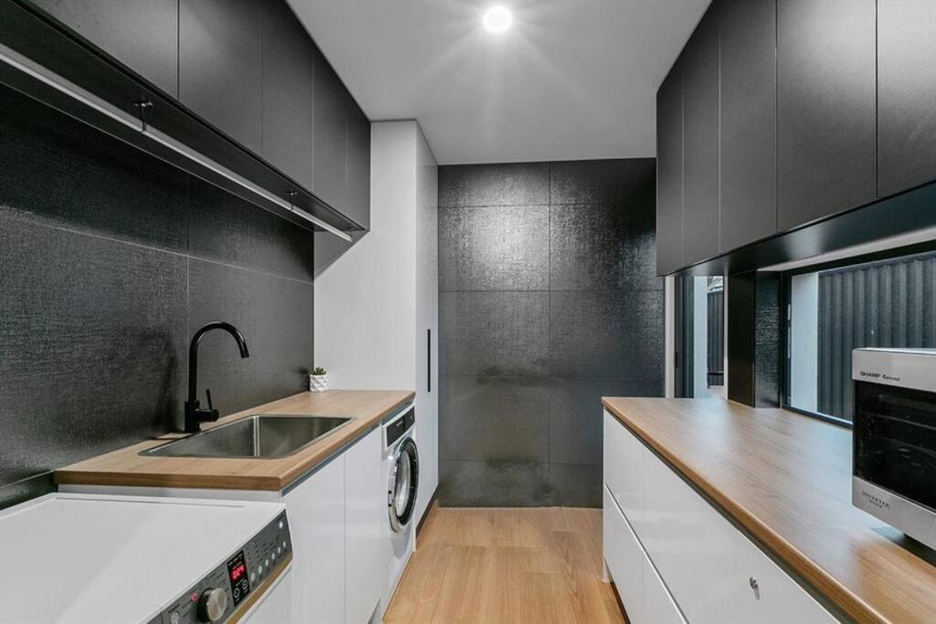 Beachside Buddina Luxury Family House 5 Bedrooms Экстерьер фото