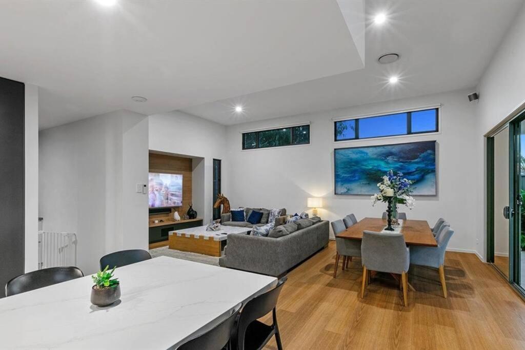Beachside Buddina Luxury Family House 5 Bedrooms Экстерьер фото