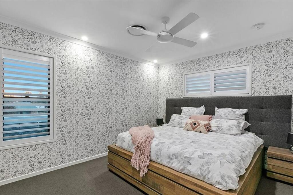 Beachside Buddina Luxury Family House 5 Bedrooms Экстерьер фото